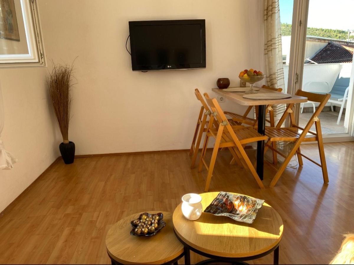 Apartment Remi, Penthouse With Balcony, Free Parking Marina Εξωτερικό φωτογραφία