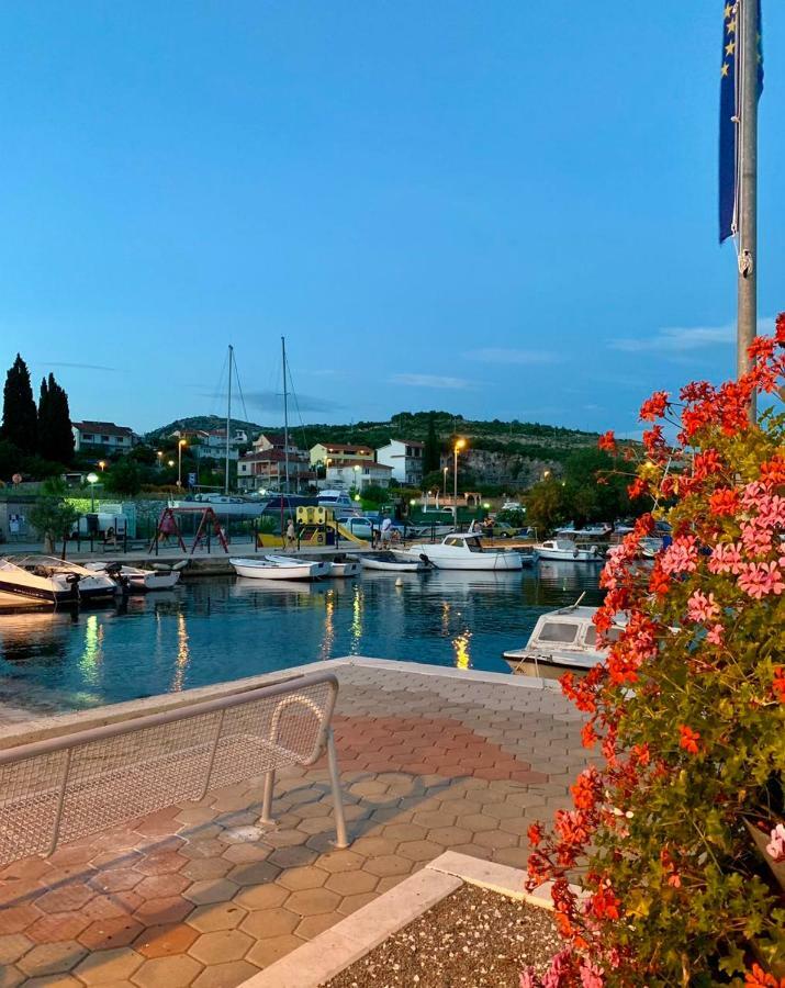 Apartment Remi, Penthouse With Balcony, Free Parking Marina Εξωτερικό φωτογραφία
